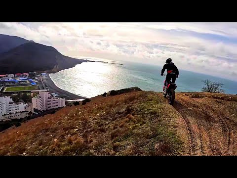 Видео: Мототуризм из Анапы в Сукко с песнями и плясками)