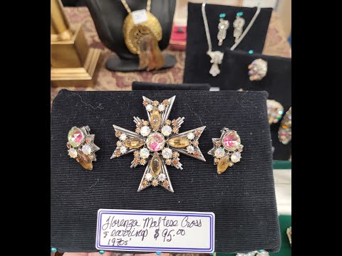 Видео: Эта барахолка в Ванкувере поразила сокровищами и ценами.