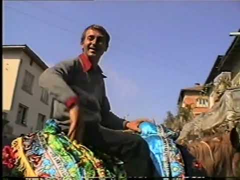 Видео: Драматични и весели моменти в Брезница от тържеството на Таки 1999.