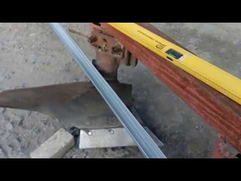 Видео: Плуг мтз тянет трактор в строну,решение проблемы..