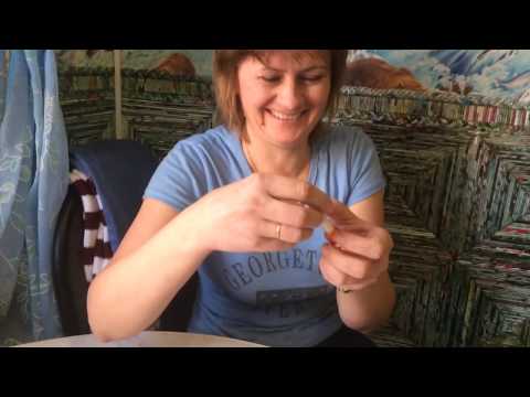 Видео: Как давать лекарство щенкам в полтора месяца