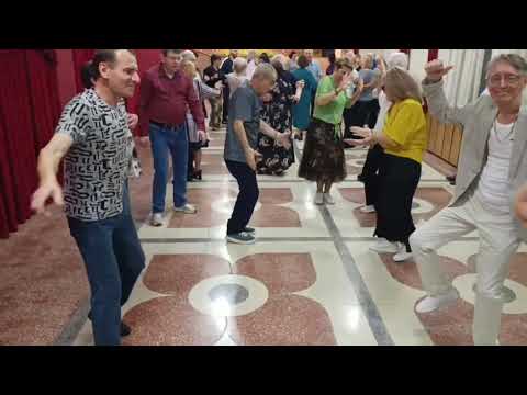 Видео: 3 ноября. А у реки