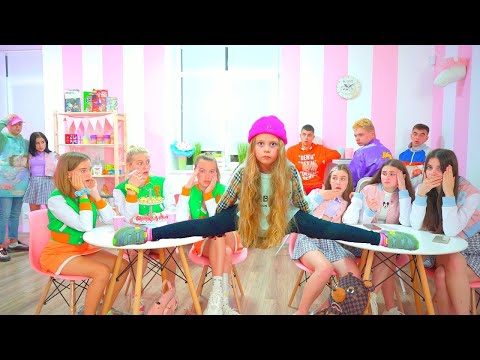 Видео: Дианина млађа сестра у школи! | Сестра је помогла Дајани да постави Жабе на место!