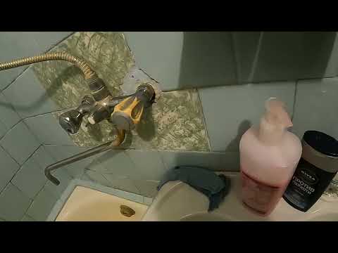Видео: Аварийный вызов сантехника | Домашний Мастер атакует 💦😂