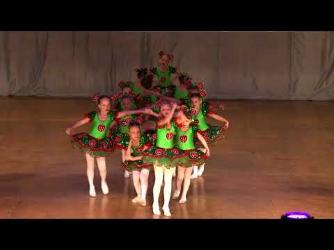 Видео: 18  «По малину в сад пойдём» Образцовый ансамбль танца «ФАНТАЗЁРЫ» ASIA DANCE 2017