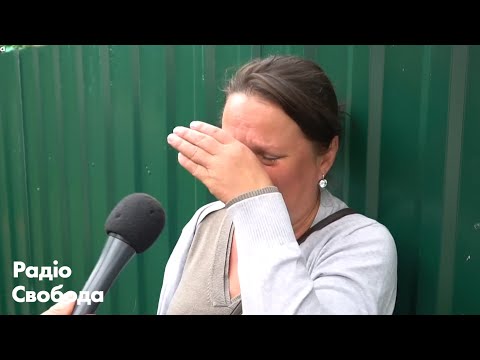 Видео: Сын пошел на выборы и не вернулся - в Беларуси родственники ищут близких по тюрьмам