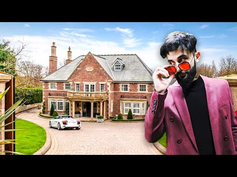 Видео: Как живёт Рустам Рептилоид и какие у него гонорары