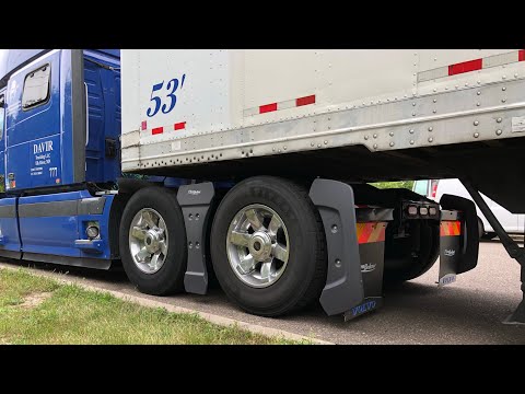 Видео: ДальнобойUSA/Установка Flow Below instalation/Лепим хром на Volvo VNL780