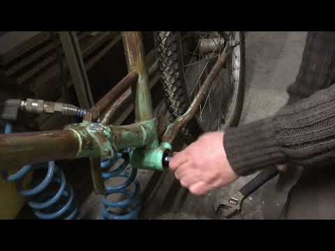 Видео: Модернизация кареточного узла велосипеда "САЛЮТ-С" Не покупайте такине звезды!!!!