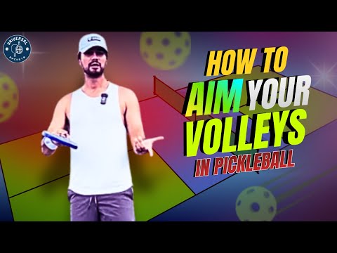 Видео: Как целиться с лёта в пиклболе: глубоко, низко и под коротким углом для побед