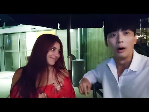 Видео: Свидание уругвайской красавицы-йоги и корейца