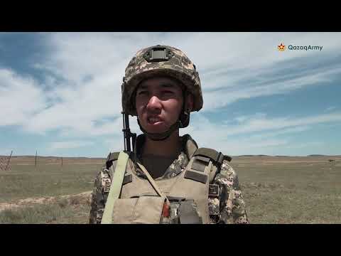 Видео: Жас сарбаздар бөлімнің оқу-жаттығу полигонында алғаш рет АК-74 қаруынан оқ ату жаттығуын орындады.