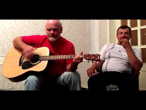 Видео: Русский поет на памирском