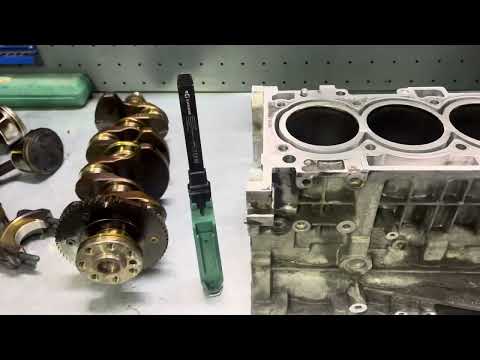 Видео: Хендай ix35 G4KD задиры по цилиндрам и залегшие кольца.гильзовка блока двс!