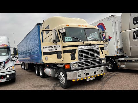 Видео: International 9800. Обзор, интервью с владельцем. Truck Fest 2021