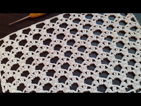 Видео: Простой ажурный узор крючком. Easy crochet patterns for beginners.