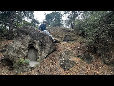 Видео: Мы открываем большие сейфы из скалы и каменные гробницы...