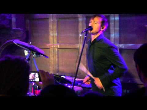 Видео: Дельфин - Тебя (live @ Концерт 01.09.2012)