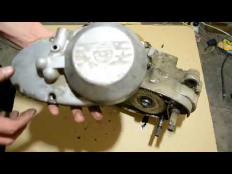 Видео: Разбираем и рассматриваем конструкцию двигателя V-501 мопеда Дельта.