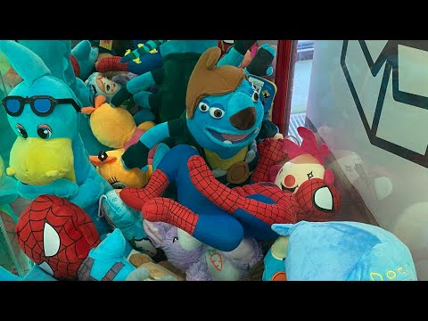 Видео: ОГРОМНЫЙ ЧЕЛОВЕК ПАУК В ХВАТАЙКЕ / ПОЛУЧИТЬСЯ ЛИ ЕГО ВЫИГРАТЬ???