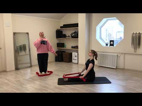 Видео: Наталия Васильченко. Пилатес с полотенцем