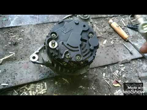 Видео: Ауди А4 В5 1.8 АДR ,пропала зарядка,диагностика аккумулятора,замена реле зарядки,снятие генератора ,
