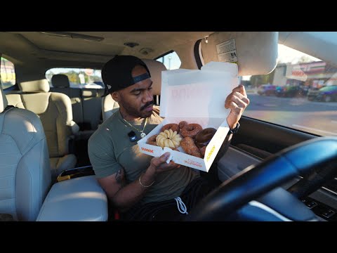 Видео: (Новинки осени) Я действительно нашёл приличный Dunkin Donuts...