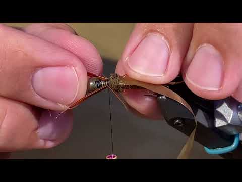 Видео: Форель будет без ума. Мушка Веснянка Stone fly