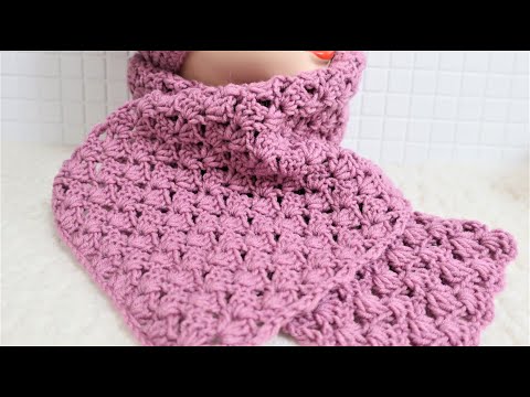 Видео: Шарф крючком. Красивый и ажурный!!! Узор - проще не бывает!! Мастер класс для начинающих.
