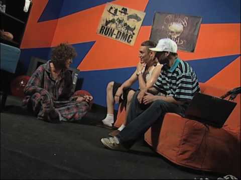 Видео: Песочные Люди психуют на A-One