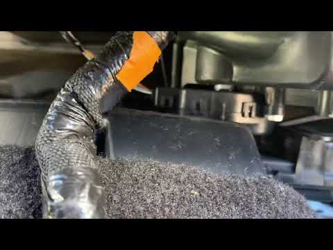 Видео: Замена привода заслонки смесителя температуры со стороны водителя на Expedition / F150 без снятия...