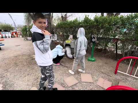 Видео: 2 день. 18 апреля 2025. Город , где снимался мультфильм Тачки.  Seligman , Arizona. 