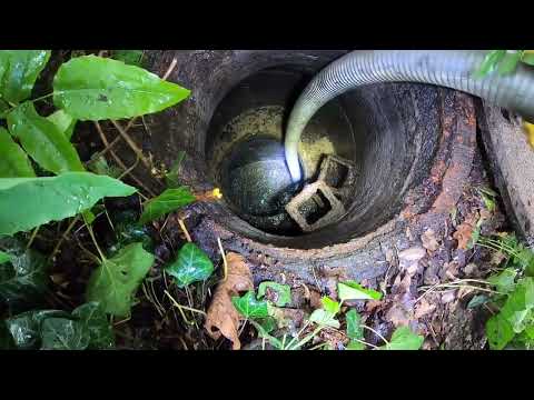 Видео: Kempinger 436. Странная яма для грязной воды объемом 10 м3 рядом с подлагерем концлагеря.