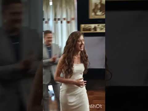 Видео: Вручение дипломов выпускникам школы-студии МХАТ 2025 года.