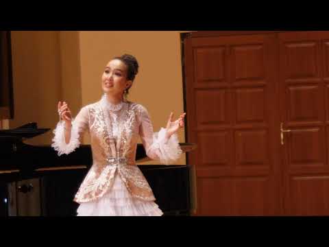Видео: Сегіз серінің әні "Гауhартас".