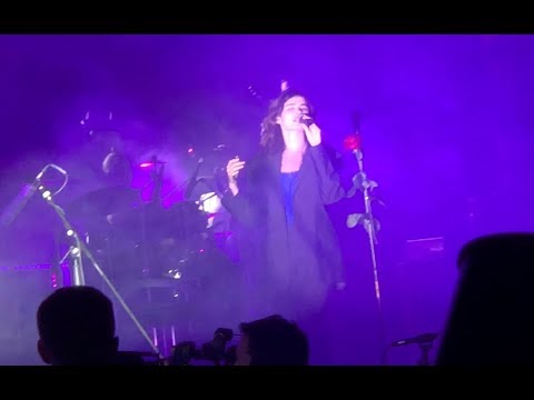 Видео: ЛУНА - Поцелуи , Москва ( live 05.04.2018 Moscow)