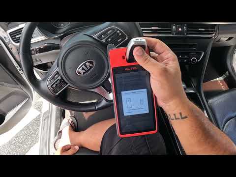 Видео: Kia Optima 2016 года. Все ключи утеряны.