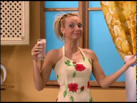 Видео: Света рекламирует коктель.mp4