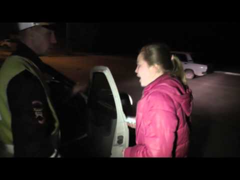 Видео: Буйная парочка на "7-ке" ул.Водопроводная. Место происшествия 01.10.2014