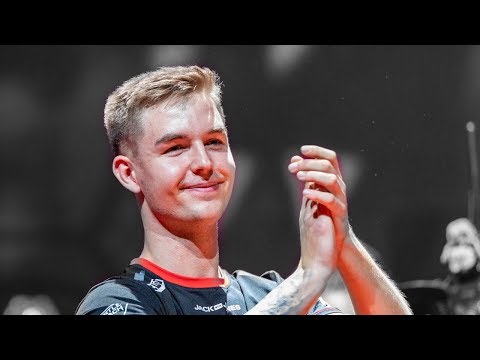 Видео: ТРАВМА В БОЛЬШОМ СПОРТЕ  ПРИВЕЛА ЕГО В CS:GO - device - Astralis