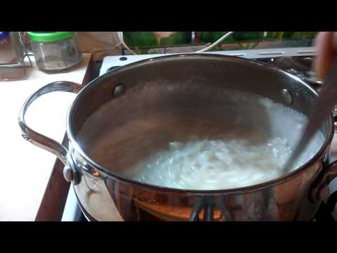 Видео: Молочная рисовая каша - быстро и вкусно.