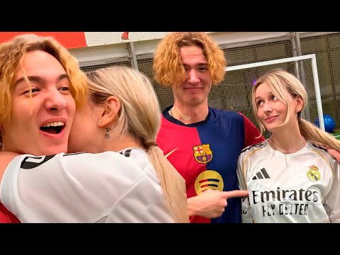 Видео: С ЖЕНОЙ В ПАРЕ ГОНЯЕТ ФУТБОЛ / Энзай Влада & Дана Миксер & Полина & Тема