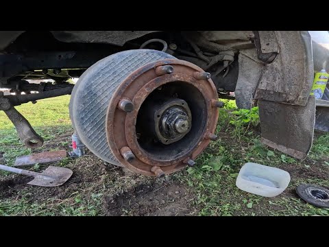 Видео: Шкворень намертво ЗАКЛИНИЛ на ЗиЛ 130! Что делать?!