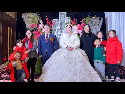 Видео: Мой двоюродный брат женится! Свадебная сцена была очень оживленной, и вся семья была переполнена