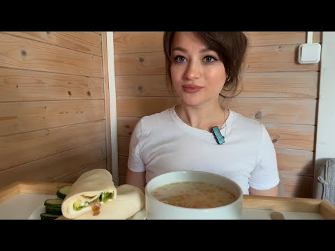 Видео: Mukbang | Мукбанг суп с семгой и ролл Филадельфия с красной рыбкой.