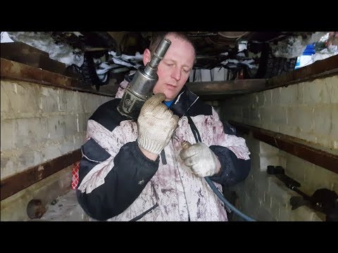 Видео: Замена подушки крепления АКПП bmw x5 e53. Устранение вибраций кардана часть 2