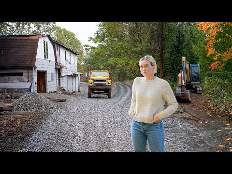 Видео: Строительство новой дороги с использованием переработанного бетона для тяжелой техники (экскавато...