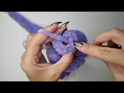 Видео: Вставляем диск с шплинтом и закрываем вязание. Вяжем дракона крючком. Ссылки для связи в описании.