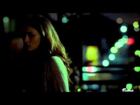 Видео: Элайджа и Хейли(Elijah and Hayley)- Лепестками слез