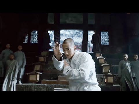 Видео: Высокомерный злодей унизил Храм Шаолинь, а маленький монах прямо избил его! 💖42